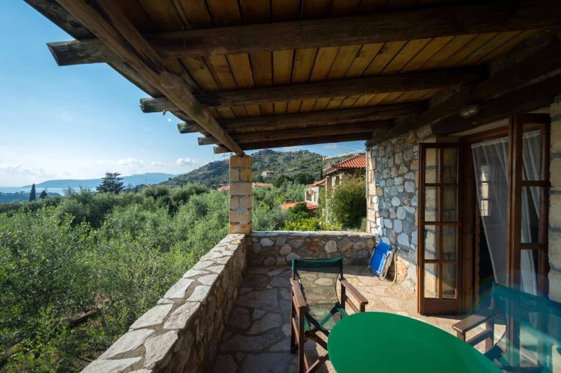 Porto Kalamitsi Stone-Built Bungalows كارداميلي المظهر الخارجي الصورة